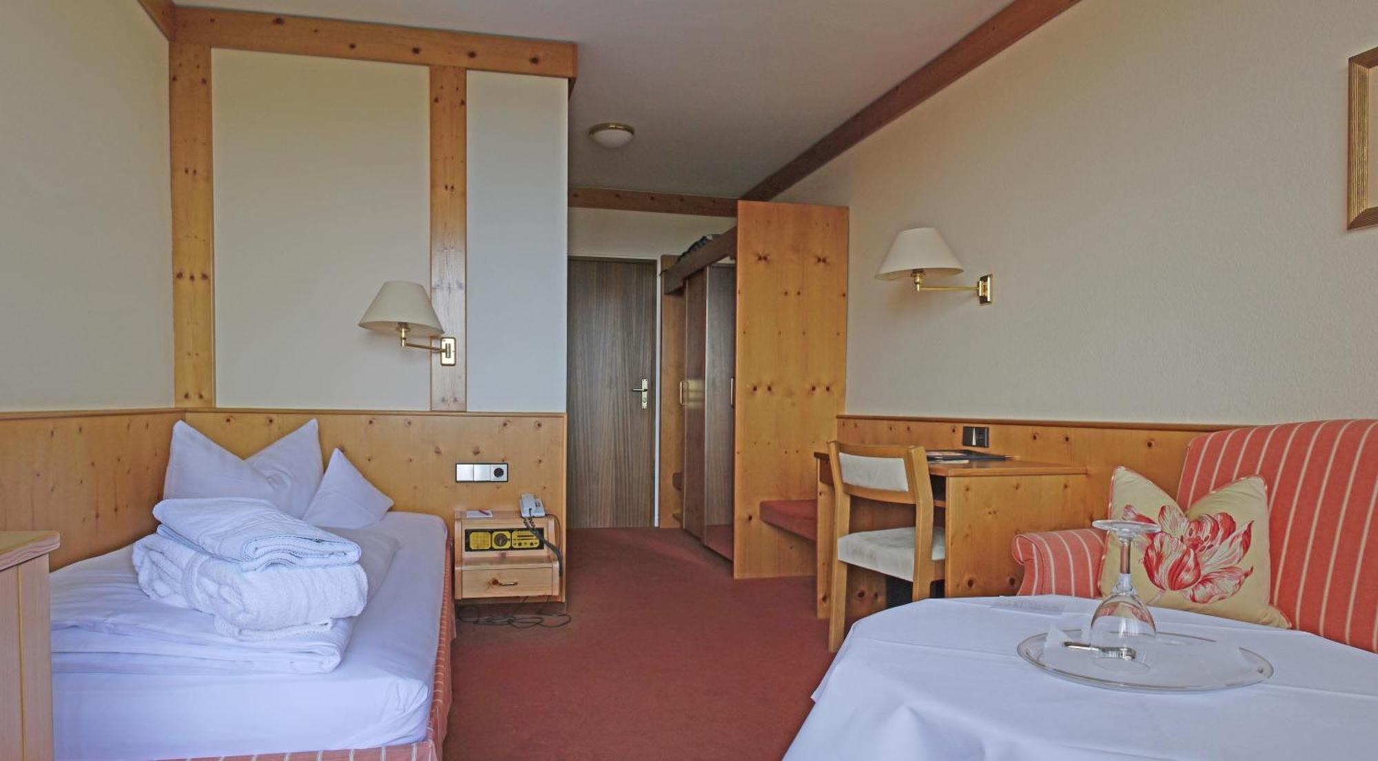 Hotel Schwanen Kaelberbronn Pfalzgrafenweiler Bagian luar foto
