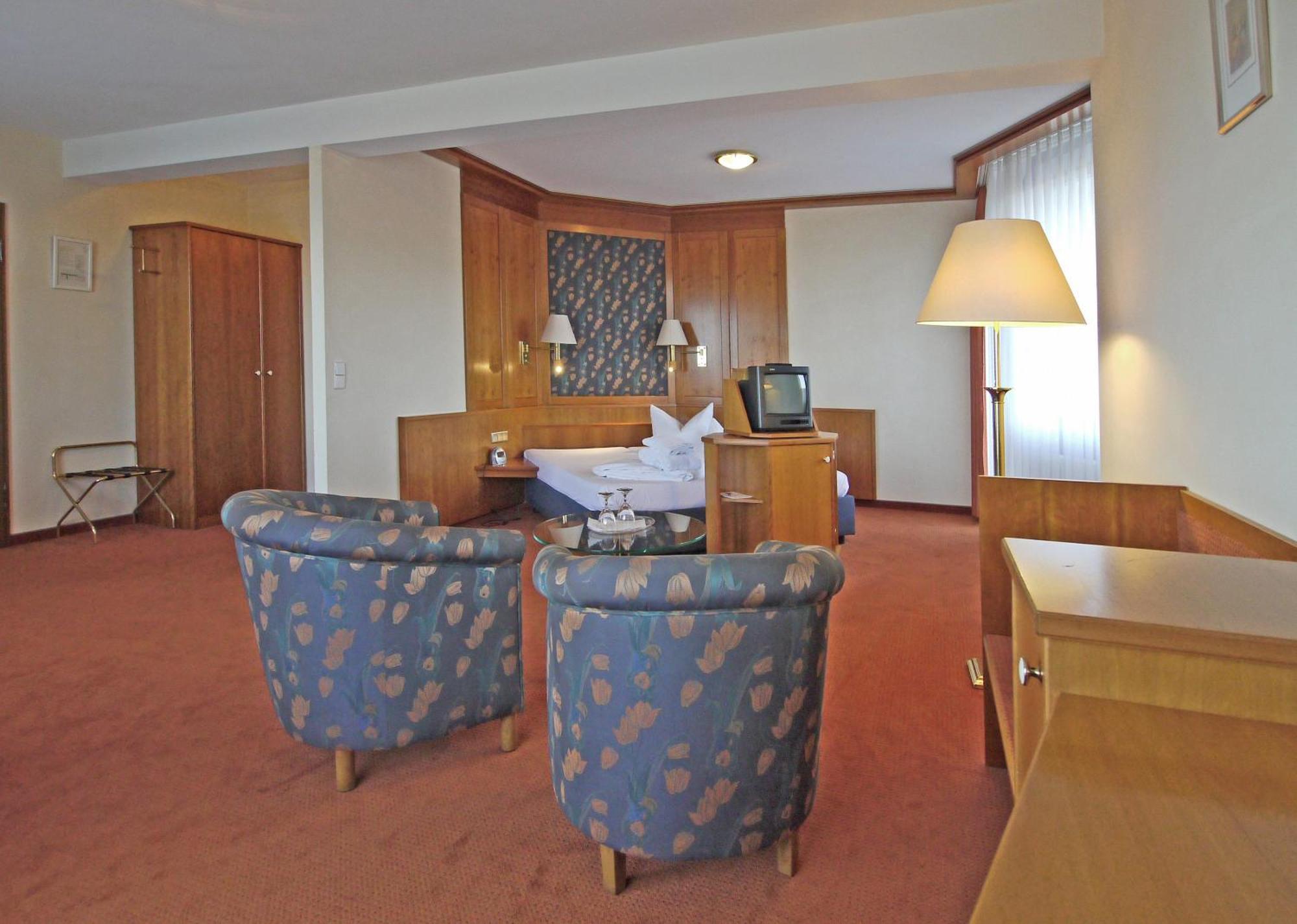 Hotel Schwanen Kaelberbronn Pfalzgrafenweiler Bagian luar foto